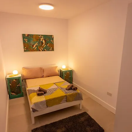 Penthouse Cathedral And Seaview Terrace V2 *