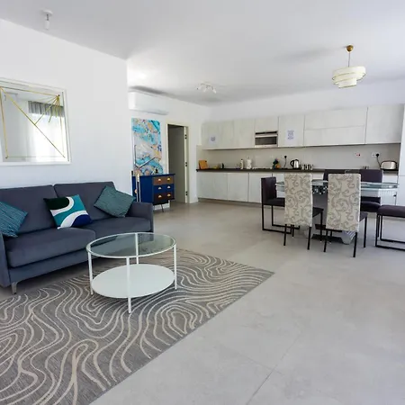 Penthouse Cathedral And Seaview Terrace V2 Apartment *