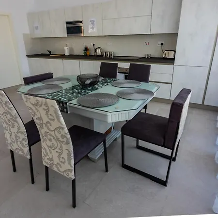 Penthouse Cathedral And Seaview Terrace V2 Valletta