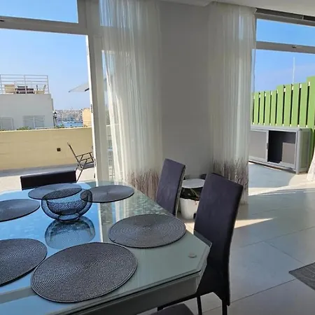 Penthouse Cathedral And Seaview Terrace V2