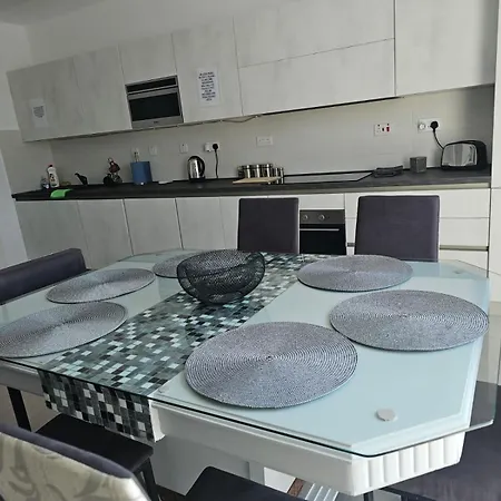 Apartment Penthouse Cathedral And Seaview Terrace V2 *