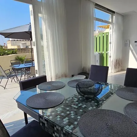 Apartment Penthouse Cathedral And Seaview Terrace V2