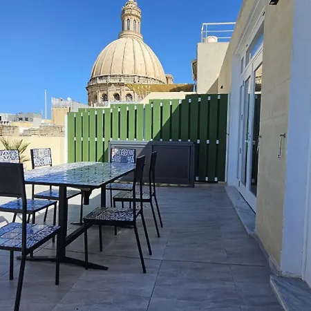 Penthouse Cathedral And Seaview Terrace V2 Apartment